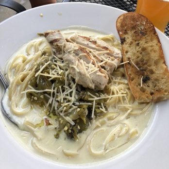 Yellow Brix Restaurant - Green chili chicken fettuccine - Seafood Near Me - Carlsbad, New Mexico Yellow Brix Restaurant - Green chili chicken fettuccine - Seafood Near Me - Carlsbad, New Mexico