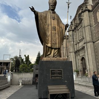 Basílica de Guadalupe - Churches Near Me - Ciudad de Mexico, DIF