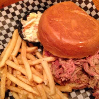 Smokin' Dave's BBQ & Brew - Pulled pork sandwich.  Very petit. Not. - Barbeque Near Me - Lyons, Colorado