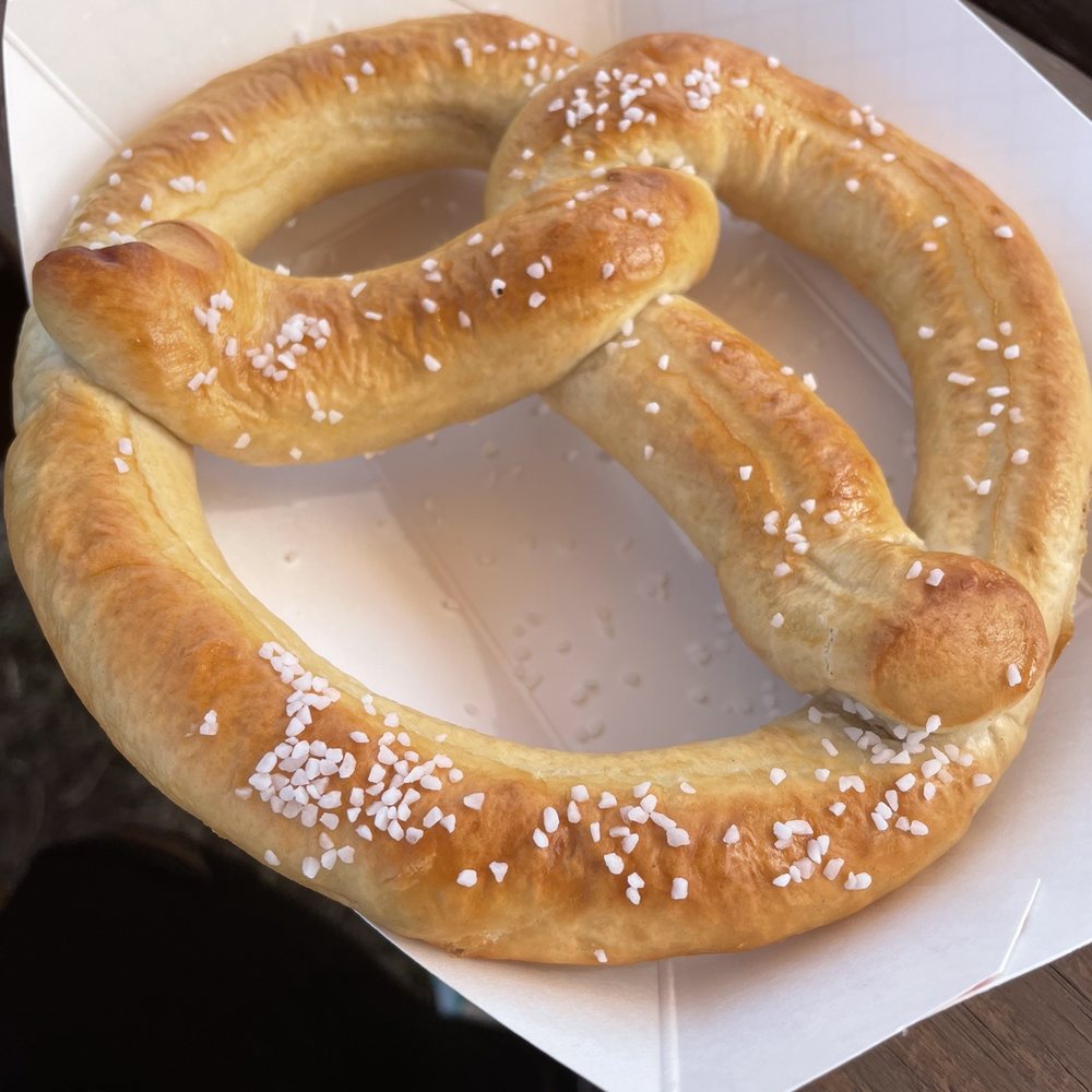 Windy Hill Orchard & Cidery - Soft pretzel - Cideries Near Me - York, South Carolina Windy Hill Orchard & Cidery - Soft pretzel - Cideries Near Me - York, South Carolina