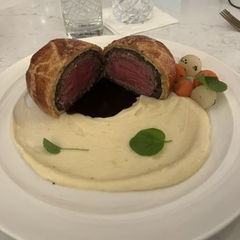 Gordon Ramsay Hell's Kitchen - Beef Wellington - New American Near Me - Miami, Florida