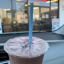 Exterior outside entrance of Boba Tea House - Blueberry banana smoothie. - Northridge, California Exterior outside entrance of Boba Tea House - Blueberry banana smoothie. - Northridge, California