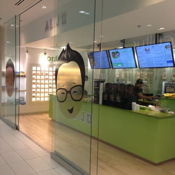 Al &Jo - the inside of a restaurant - Ice Cream & Frozen Yogurt Near Me - Montreal, Quebec Al &Jo - the inside of a restaurant - Ice Cream & Frozen Yogurt Near Me - Montreal, Quebec