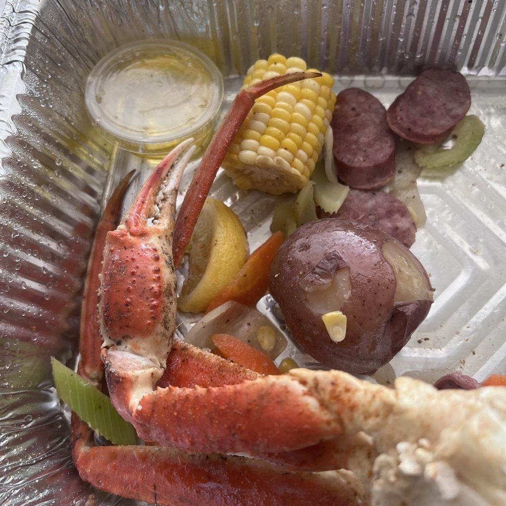 Chix on the Beach - There is no seasoning on this crab or corn...flavorless - Seafood Near Me - Virginia Beach, Virginia Chix on the Beach - There is no seasoning on this crab or corn...flavorless - Seafood Near Me - Virginia Beach, Virginia