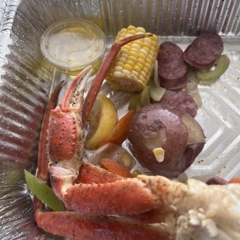 Chix on the Beach - There is no seasoning on this crab or corn...flavorless - Seafood Near Me - Virginia Beach, Virginia