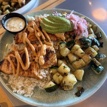 California Fish Grill - Seafood Near Me - South Gate, California California Fish Grill - Seafood Near Me - South Gate, California
