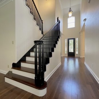 Tex Painting - After photo (Entrance Corridor & Staircase) - Painters Near Me - Austin, Texas Tex Painting - After photo (Entrance Corridor & Staircase) - Painters Near Me - Austin, Texas