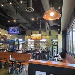 Stack 571 Burger & Whiskey Bar - This place is empty for a reason. The worst experience i've ever had! I don't usually complain, but this is worth a bad review...Sucks