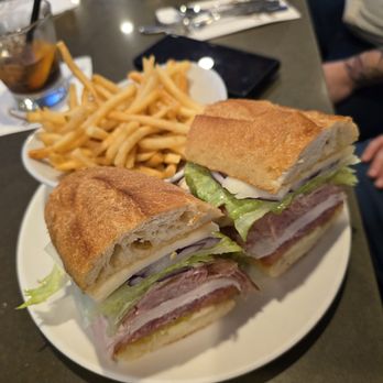 Lovi's Delicatessen - Delis Near Me - Calabasas, California Lovi's Delicatessen - Delis Near Me - Calabasas, California