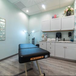 Hello Sugar | South Denver - Brazilian Wax & Sugar Salon