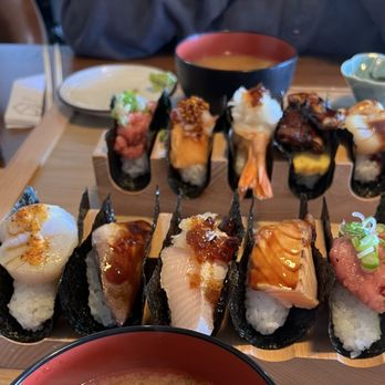 Oh Banzai - The five piece handrolls!  Scallop with spicy mayo; hamachi ponzu; teriyaki salmon; negintoro; hamachi teriyaki.... - Japanese Near Me - Gardena, California