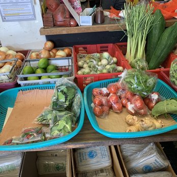 Hong Fa Market - Fresh items - International Grocery Near Me - Honolulu, Hawaii