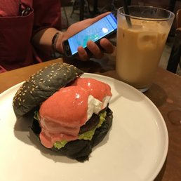 Avocado Mushroom Benedict
