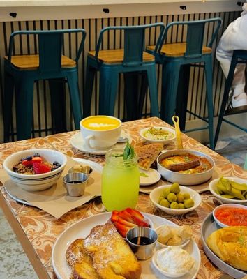 B Cup Cafe & Eatery by null