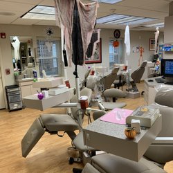 Sabo & Rienecker Orthodontics - Port Jefferson Station - We offer an open and inviting space for all patients! Check out our decor for spooky season!