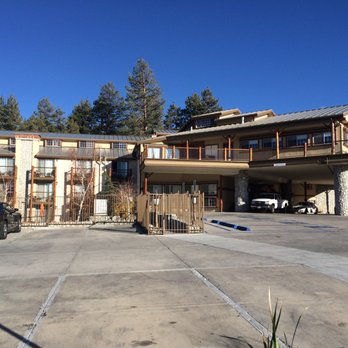 Holiday Inn The Lodge at Big Bear Lake - The front of the hotel - Big Bear, CA