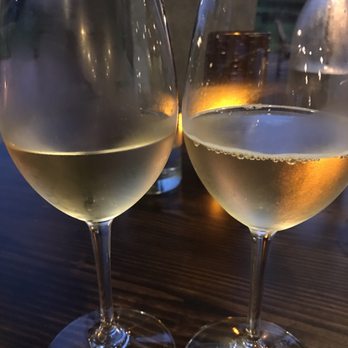 Taverna - Cocktail Bars Near Me - Kapalua, Hawaii
