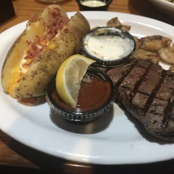 Beef 'O' Brady's - Surf and turf - American Near Me - Granger, Indiana