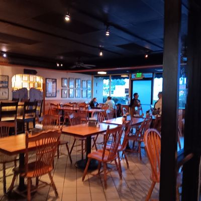 Sam's Bar-B-Que by null