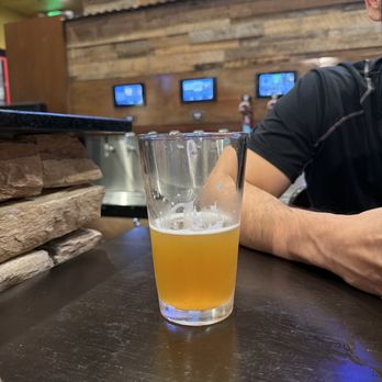 Round Table Pizza - Pizza Near Me - Fresno, California Round Table Pizza - Pizza Near Me - Fresno, California