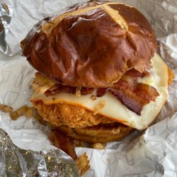 Wendy's - Reggie Miller's Pub Burger - Chicken style