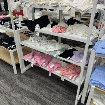 Target - Unfolded clothes and items on wrong shelves - Department Stores Near Me - Thousand Oaks, California