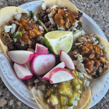 La Estrella Tacos #2 - Asada, al pastol, buche, lingua tacos - Mexican Near Me - Pasadena, California La Estrella Tacos #2 - Asada, al pastol, buche, lingua tacos - Mexican Near Me - Pasadena, California