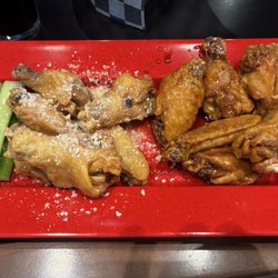 Nolo's Bar & Grill