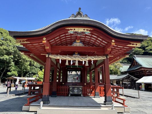 Tsurugaoka Hachimangu by null