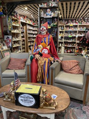 World-Famous The Clown Motel by null
