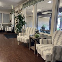 Windsor Elmhaven Care Center - Entry/Lobby area