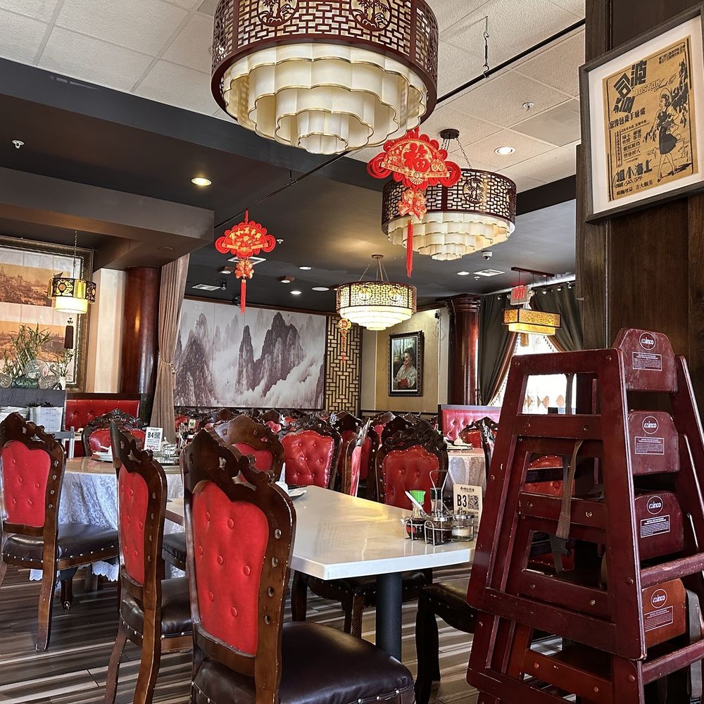 Shanghai Bun Dynasty - Dining area - Shanghainese Near Me - Cupertino, California