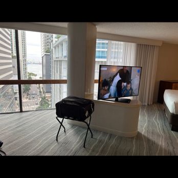 Hyatt Regency Miami - Corner suite. - Hotels Near Me - Miami, Florida Hyatt Regency Miami - Corner suite. - Hotels Near Me - Miami, Florida