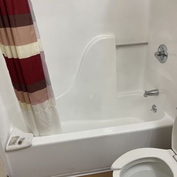 Red Roof Inn Cameron - A bathtub! Yay! - Hotels Near Me - Cameron, Missouri Red Roof Inn Cameron - A bathtub! Yay! - Hotels Near Me - Cameron, Missouri