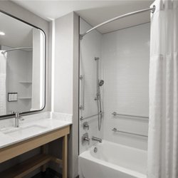 Holiday Inn Express Springdale - Zion Natl Pk Area - Bathroom
