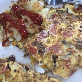 Double T Diner - USA omelet which looked like how my omelettes look at home lol - Diners Near Me - Laurel, Maryland Double T Diner - USA omelet which looked like how my omelettes look at home lol - Diners Near Me - Laurel, Maryland