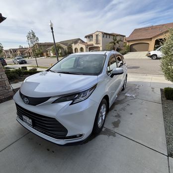 Simi Valley Mobile Detailing - Toyota sienna maintenance detail exterior after photo - Auto Detailing Near Me Simi Valley Mobile Detailing - Toyota sienna maintenance detail exterior after photo - Auto Detailing Near Me