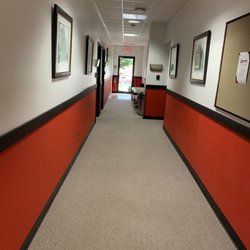 Pinnacle Computer Services - Classroom hallway