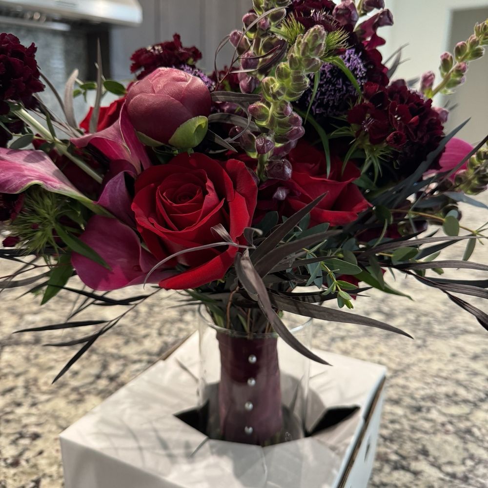 Fleur D'Elegance - Stunning colors! - Florists Near Me - Carlsbad, California