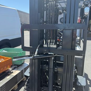 Discount Forklift - broken mast - Farming Equipment Near Me - Las Vegas, Nevada Discount Forklift - broken mast - Farming Equipment Near Me - Las Vegas, Nevada