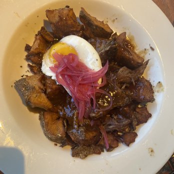 Lucky 32 Southern Kitchen - Short Rib Hash - New American Near Me - Cary, North Carolina Lucky 32 Southern Kitchen - Short Rib Hash - New American Near Me - Cary, North Carolina