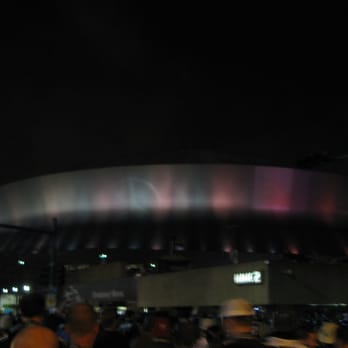 Caesars Superdome - Stadiums & Arenas Near Me - New Orleans, Louisiana Caesars Superdome - Stadiums & Arenas Near Me - New Orleans, Louisiana