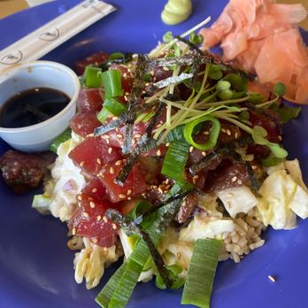 Coconuts Fish Cafe - Traditional poke bowl with extra ginger - Seafood Near Me - Kihei, Hawaii Coconuts Fish Cafe - Traditional poke bowl with extra ginger - Seafood Near Me - Kihei, Hawaii