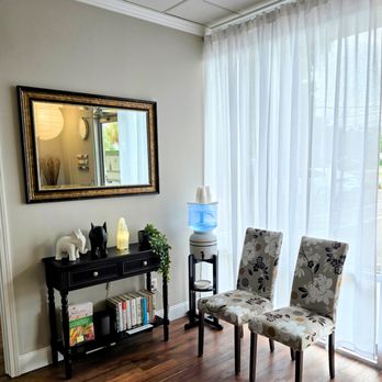 Dawn Potter Acupuncture - Waiting area at new Clearwater Location. - Acupuncture Near Me - Clearwater, Florida Dawn Potter Acupuncture - Waiting area at new Clearwater Location. - Acupuncture Near Me - Clearwater, Florida