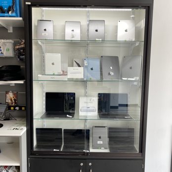 PayMore Round Rock - Plenty of Apple Devices! - Electronics Near Me - Austin, Texas
