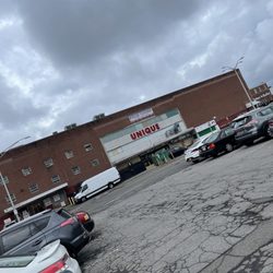 Tri-County Bazaar - Back of store. Lots of parking