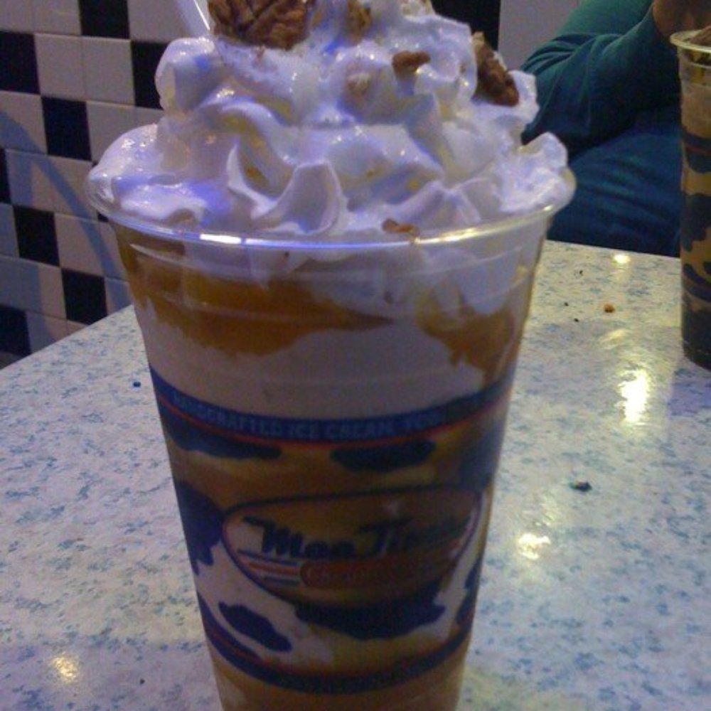 MooTime Creamery - golden monkey rush! lots of butterscotch sauce & bananas! delicious! - Ice Cream & Frozen Yogurt Near Me - Coronado, California