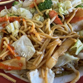 Bea Thai Chinese Restaurant - Lomain with vegetables - Chinese Near Me - Roland, Oklahoma