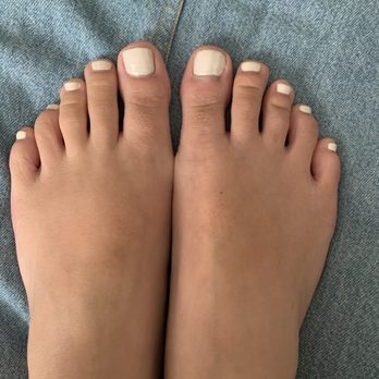 Red Polish - Pedicure regular polish - Nail Salons Near Me - Los Angeles, California Red Polish - Pedicure regular polish - Nail Salons Near Me - Los Angeles, California