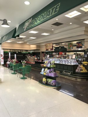 Highland Farms by null